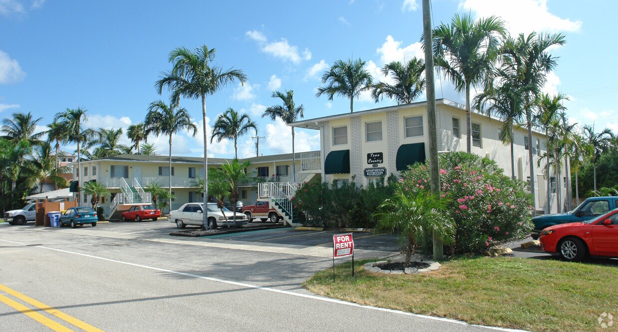 Foto principal - Town & Country Apartments