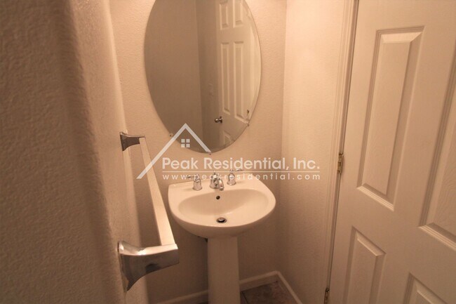 Foto del edificio - 3 br, 2.5 bath House - 353 Dragonfly Circle