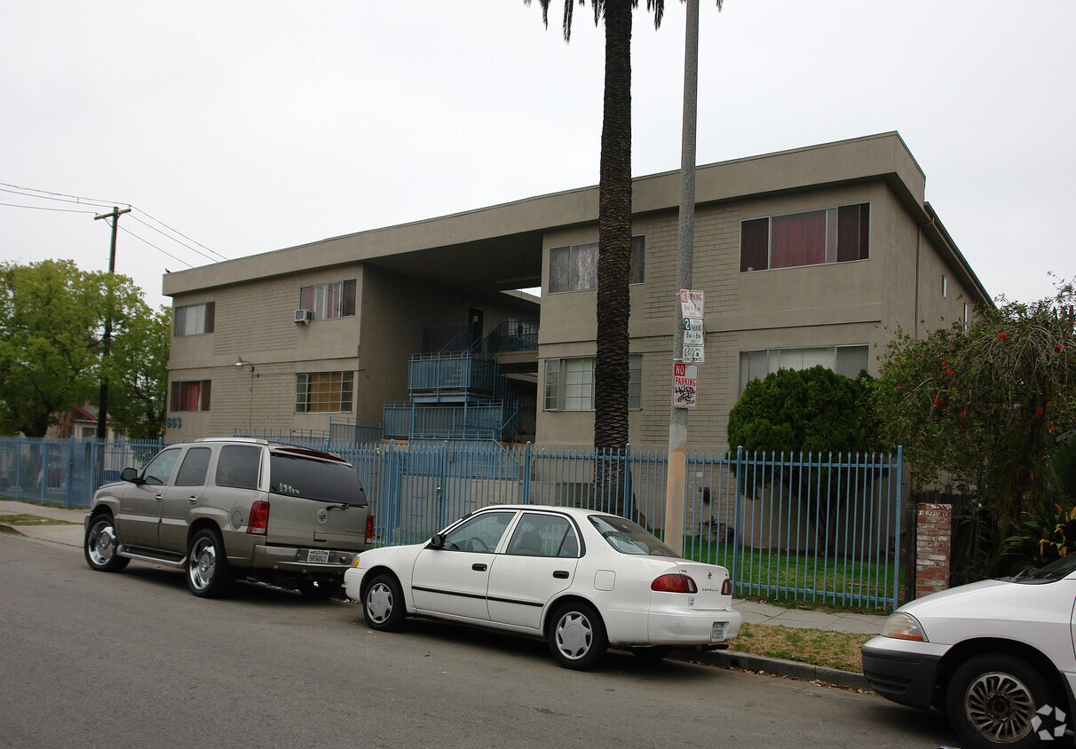 Foto del edificio - 603 N New Hampshire Ave