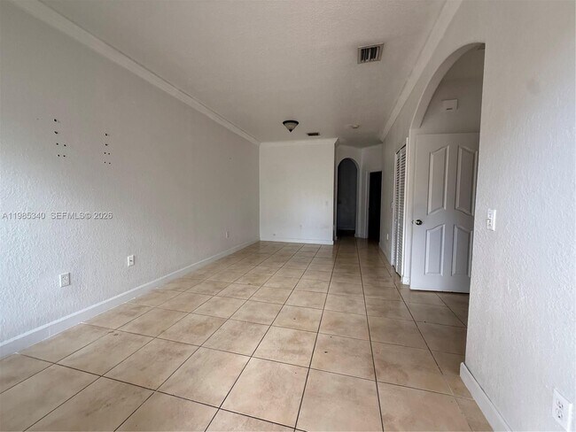 Foto del edificio - 13272 Old Biscayne Dr