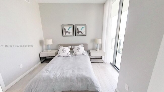 Foto del edificio - 480 NE 31st