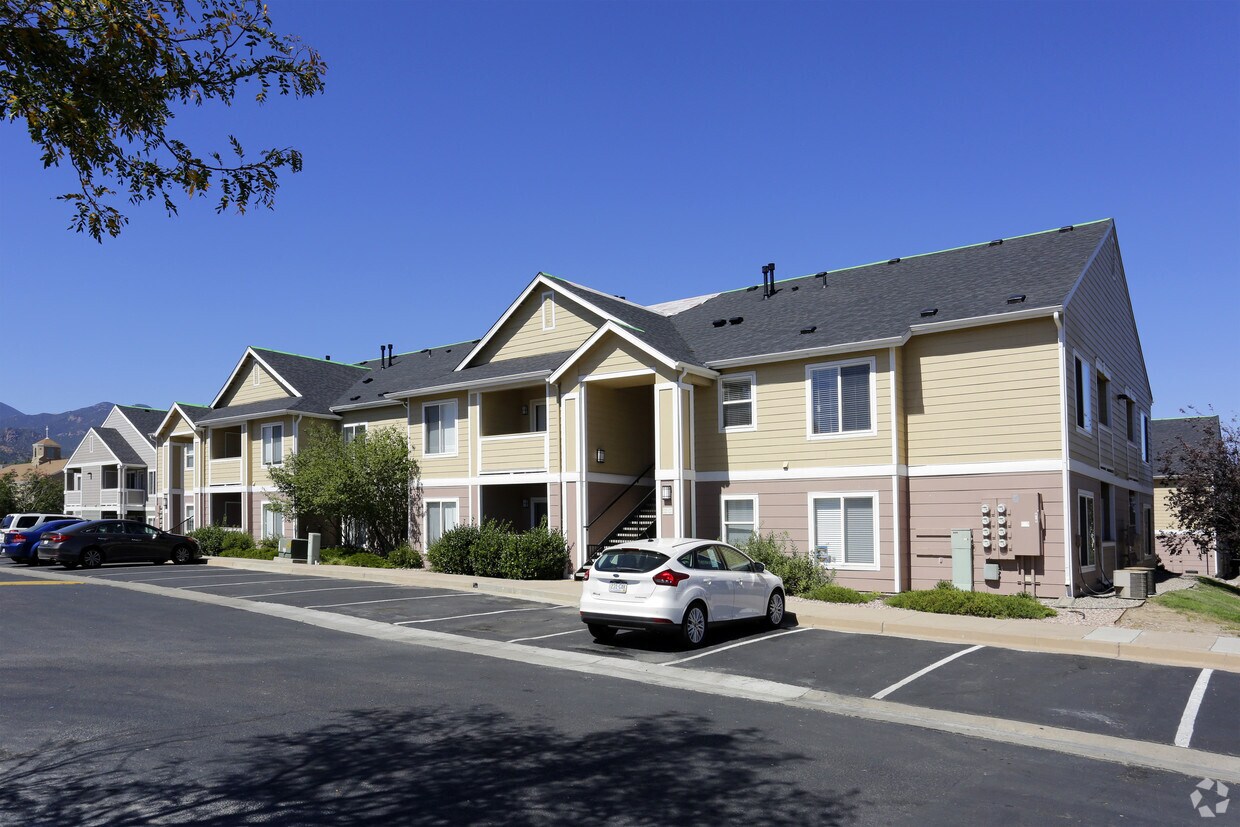 Village at Westmeadow Apartments Colorado Springs, CO