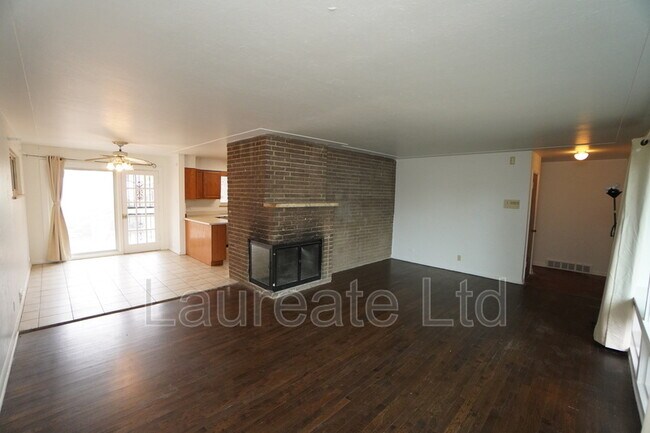 Foto del edificio - 2260 Jamaica St