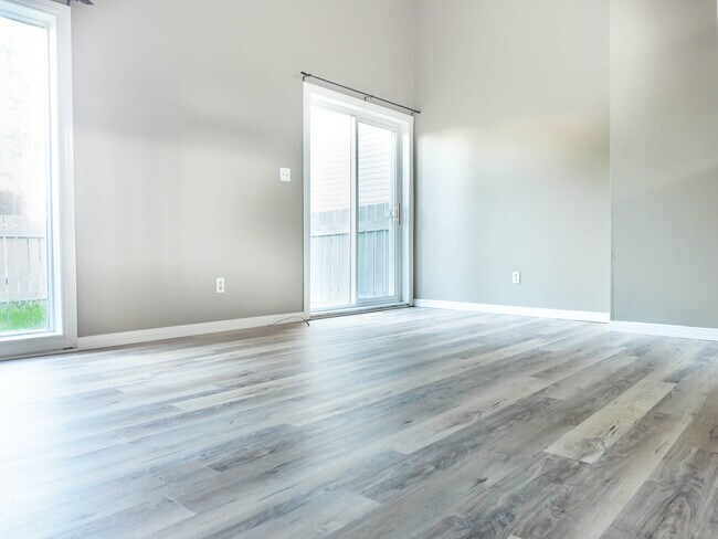 Photo du bâtiment - Stirlingwood Townhomes