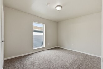 Building Photo - 303 Gans St