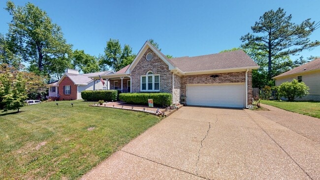 Building Photo - 1503 Birchwood Cir