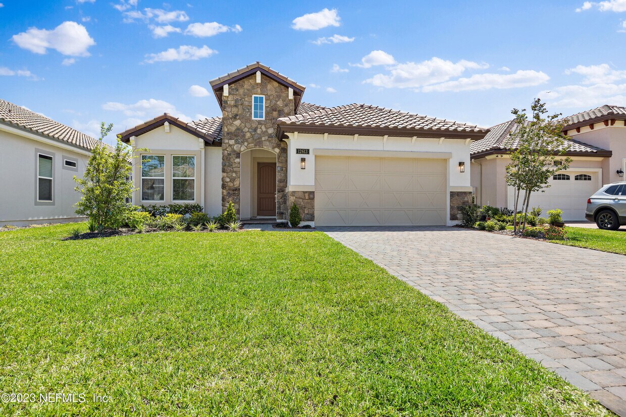 Foto principal - 12613 Costas Wy