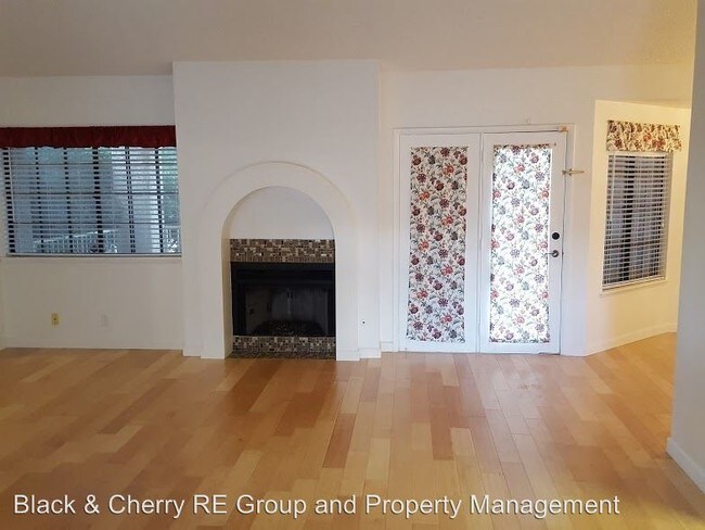 Building Photo - 3109 La Mancha Way