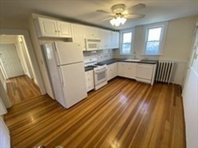 Foto del edificio - 1139 Beacon St