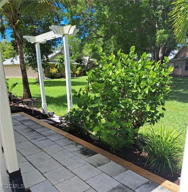 Building Photo - 14873 Crescent Cove Dr