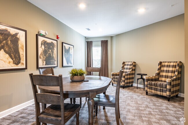 Sala de estar - The Village at Stone Mountain 55+ Community