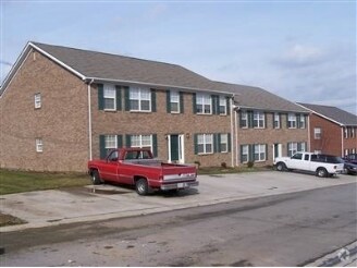 Building Photo - 2000-2008 Cornerstone Dr