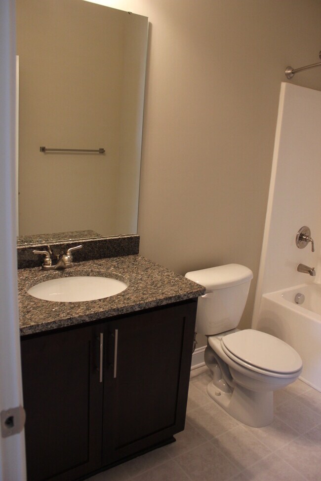 Foto del edificio - 161 Howard Ln