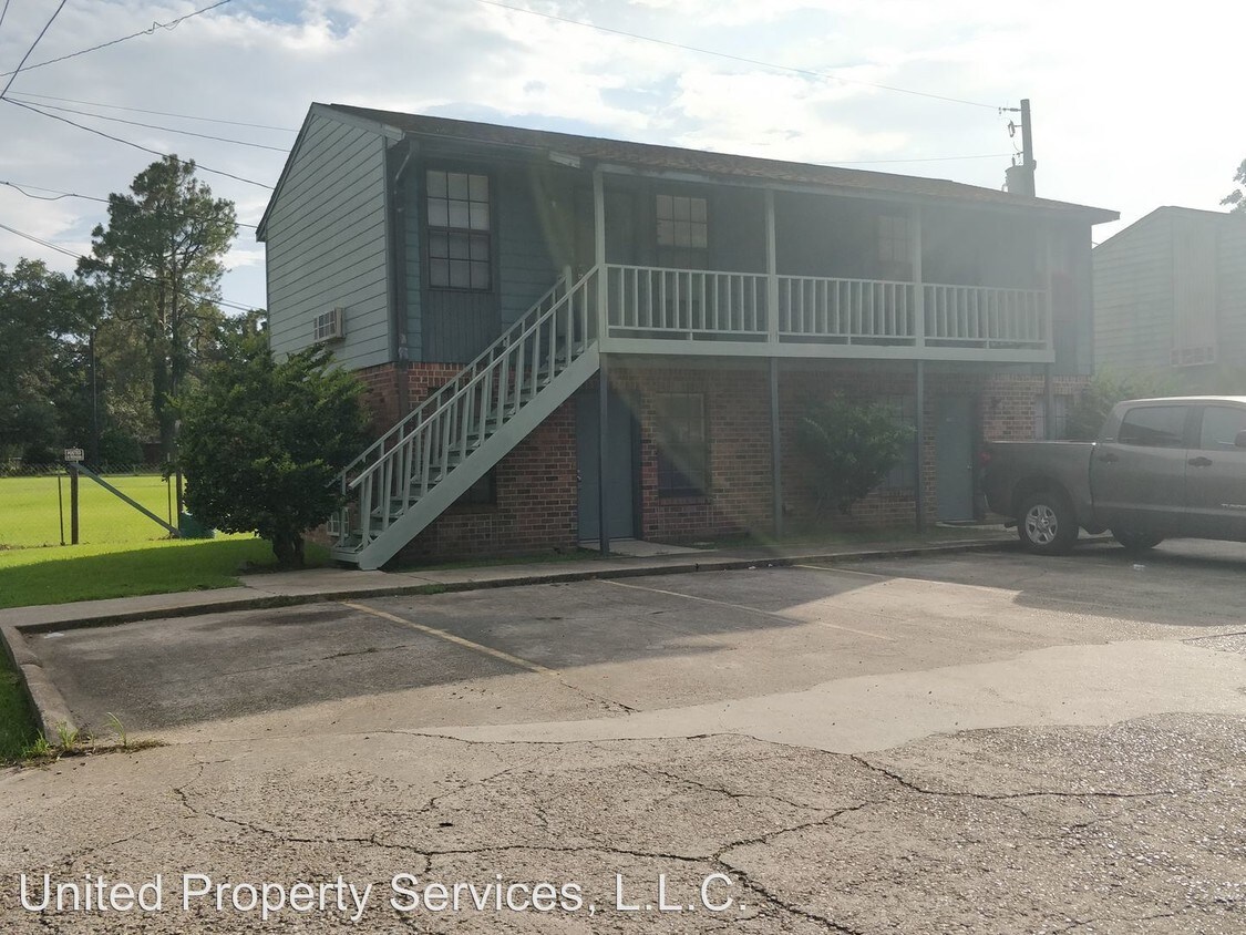 Primary Photo - 700 Bonin Rd