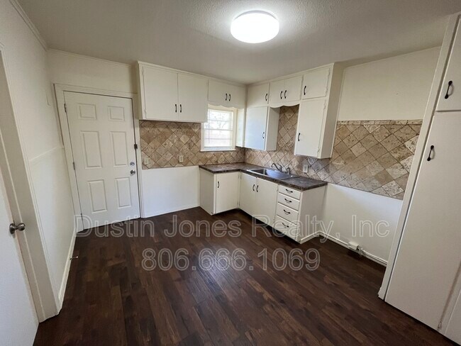 Foto del edificio - 2710 37th St