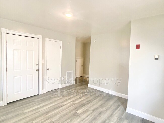 Building Photo - 1240 24th St