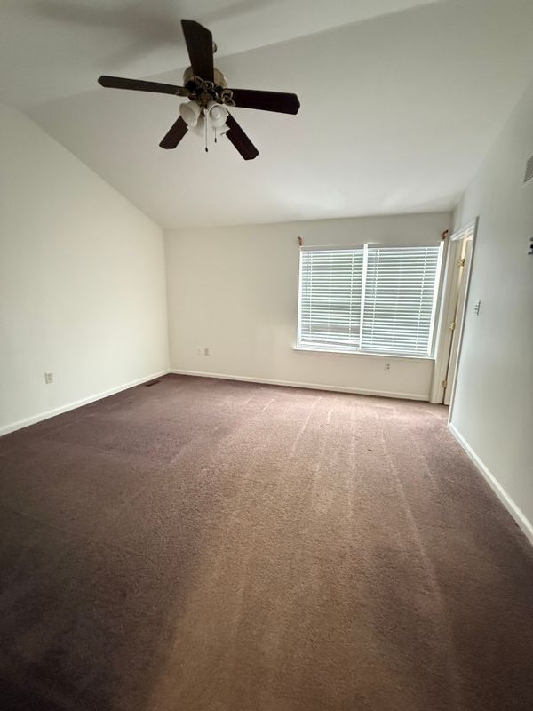 Building Photo - 22 Brittany Ln