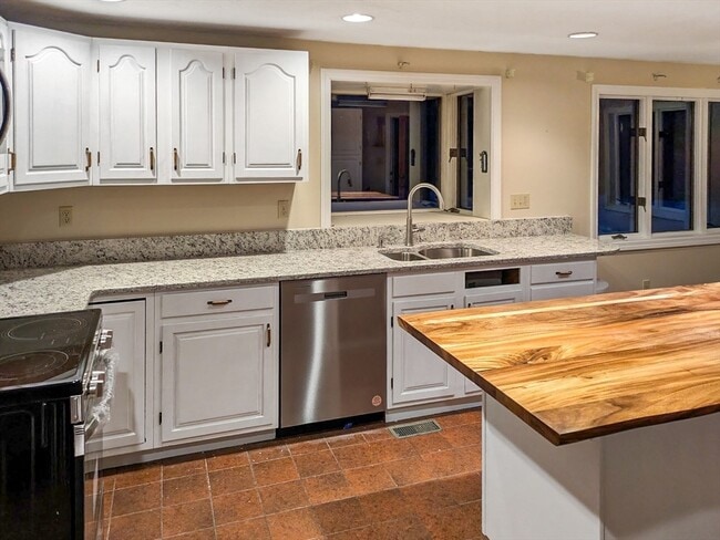 Foto del edificio - 6 Bancroft St