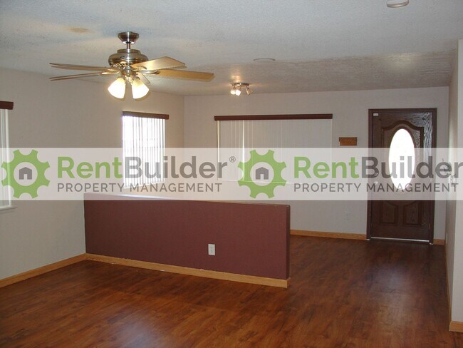 Foto del edificio - 14104 Turner Pl NE
