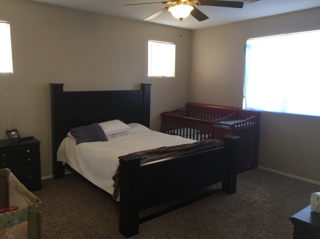 Building Photo - 1248 S Tacoma