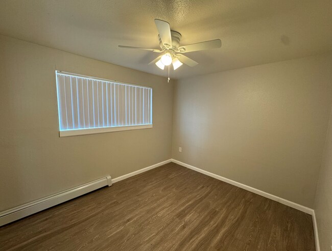 Building Photo - 215 S Ingalls St