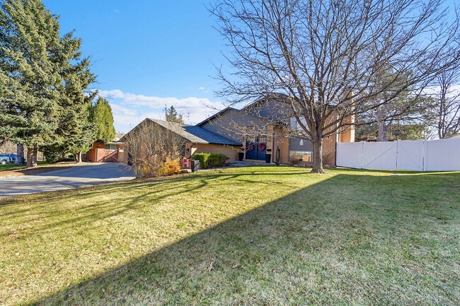 Foto del edificio - 2126 19th Ave