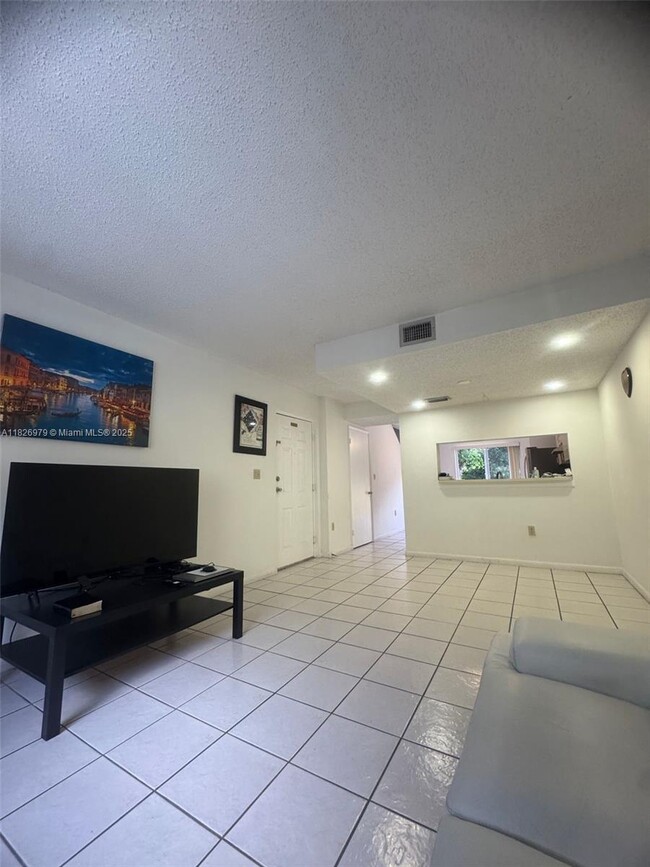 Building Photo - 8270 SW 149th Ct