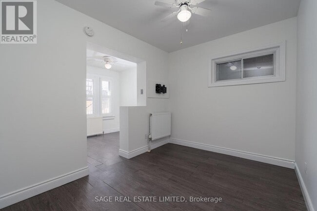 Building Photo - 8 Brookmount Rd