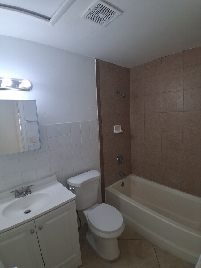 Foto del edificio - 401 SW 13th Pl