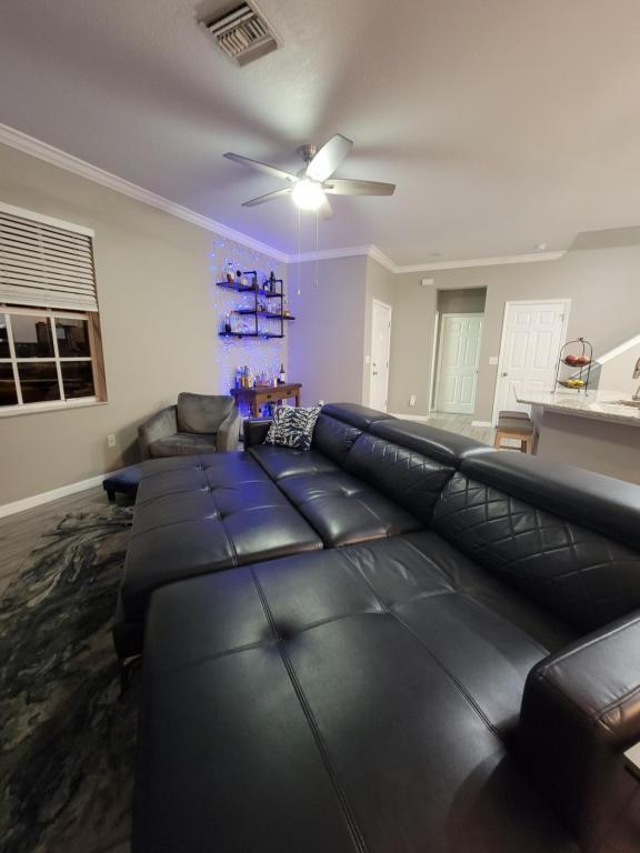 Building Photo - 7451 Arlington Grove Cir