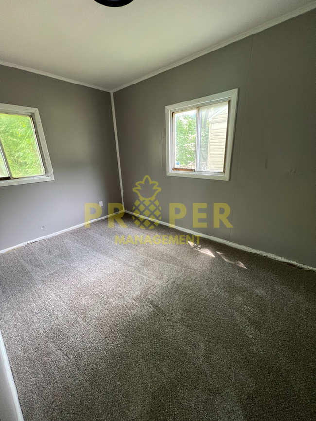 Building Photo - very nice 2 bedroom 1 bathroom house for rent