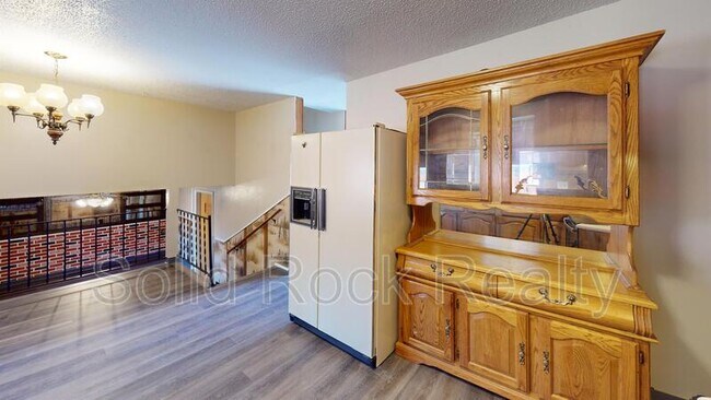 Foto del edificio - 1068 Western Dr