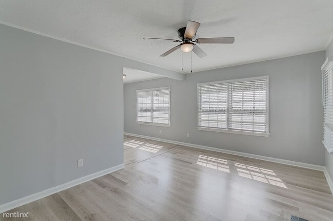 Building Photo - 2 br, 1 bath House - 167 Potter Drive
