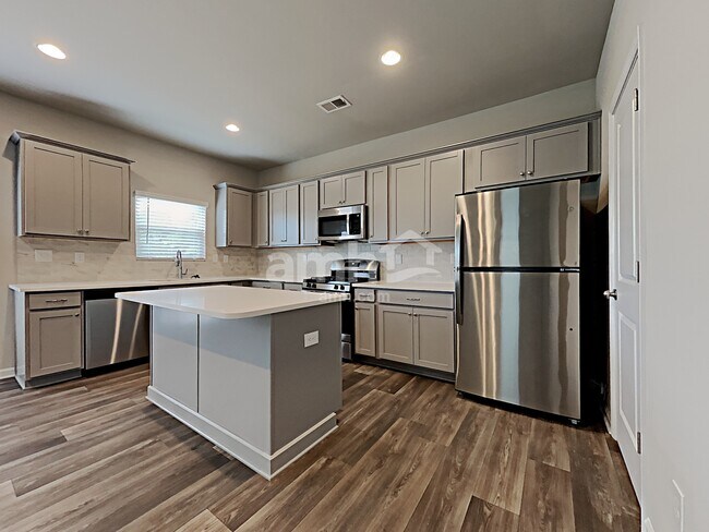 Building Photo - 358 Winston Cir