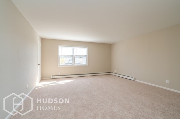 Foto del edificio - NOW AVAILABLE! - 130 132 JUDY DR Unit 2, W...