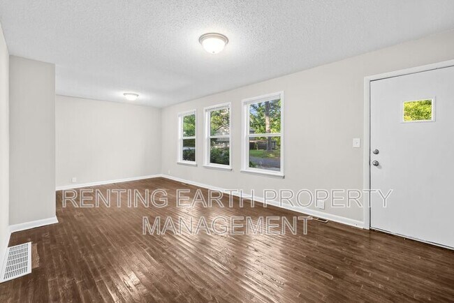 Foto del edificio - 1128 Cardwell Ln