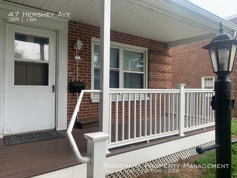 Primary Photo - Very Nice 3 Bedroom Town Home