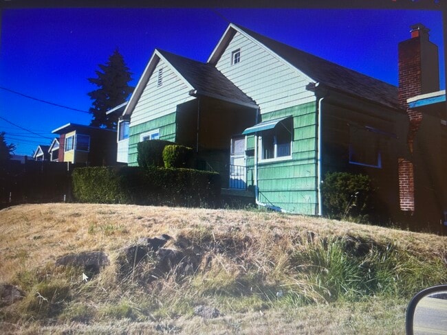 Building Photo - 9428 51st Ave S