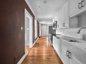 Building Photo - 1310 Anita St