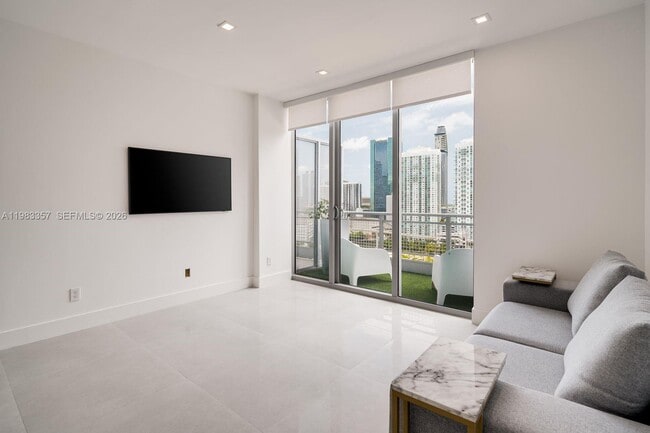 Foto del edificio - 690 SW 1st Ct