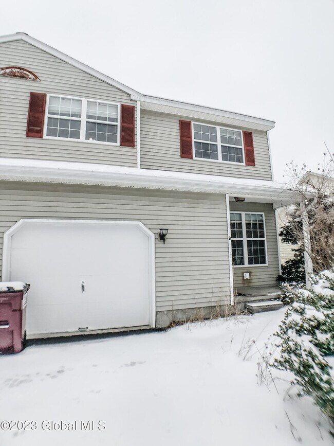 26 Ponderosa Dr, Clifton Park, NY 12065 House Rental in Clifton Park