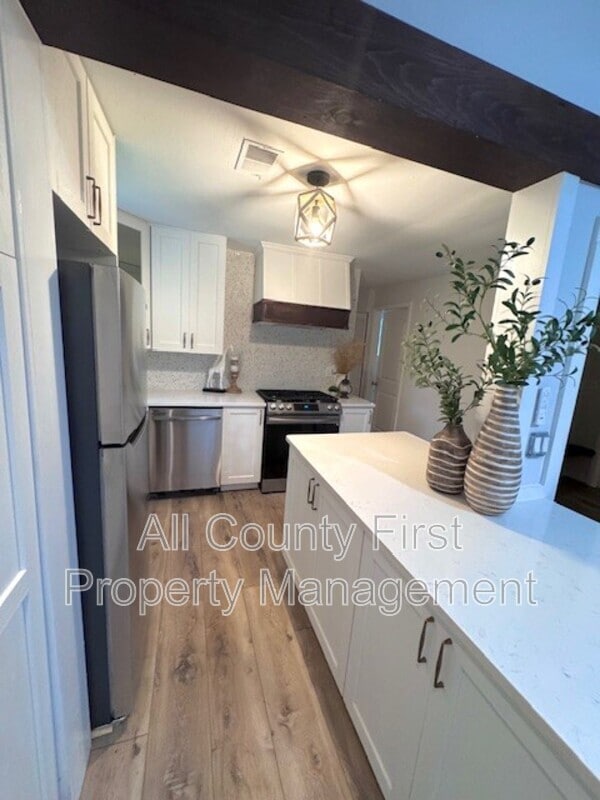 Building Photo - 459 Holly Dr SE