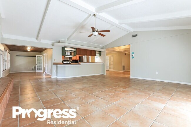 Building Photo - 1304 Oak View Dr