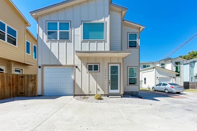 Building Photo - 7714 Watson St