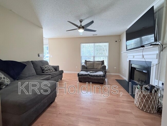 Building Photo - 4209 Fawn Glen Dr