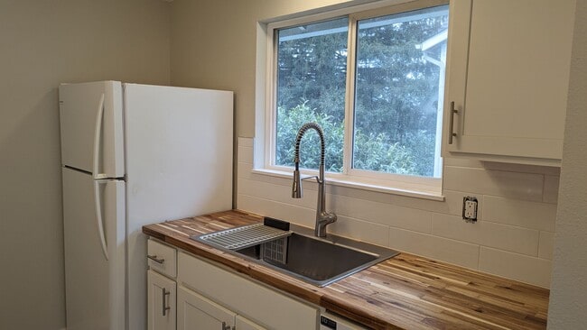 Foto del edificio - 613/615 NW 9th Avenue