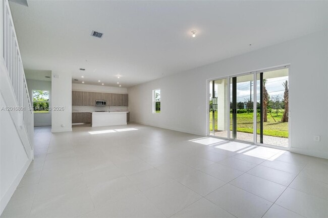 Foto del edificio - 4480 SW 122nd Ter