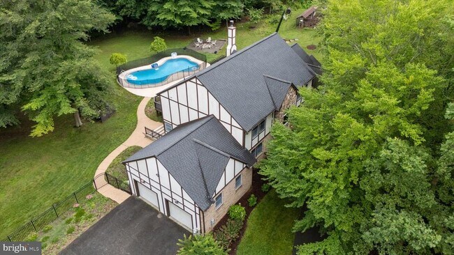 Foto del edificio - 1709 Woolford Ln