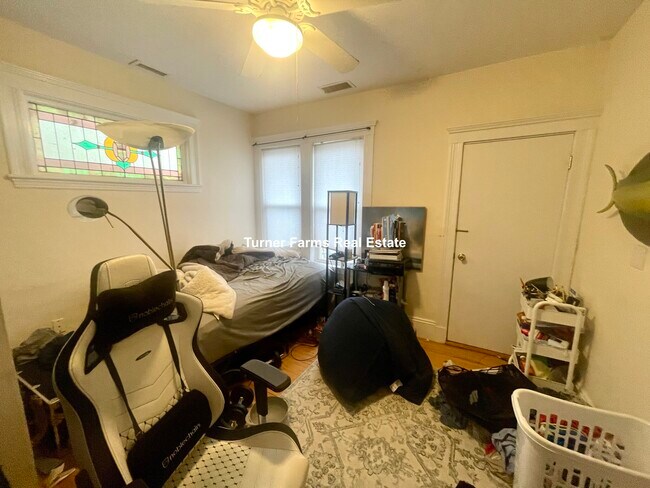 Building Photo - 207 Boston Ave