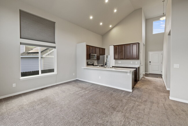 Building Photo - 9973 Castor Dr